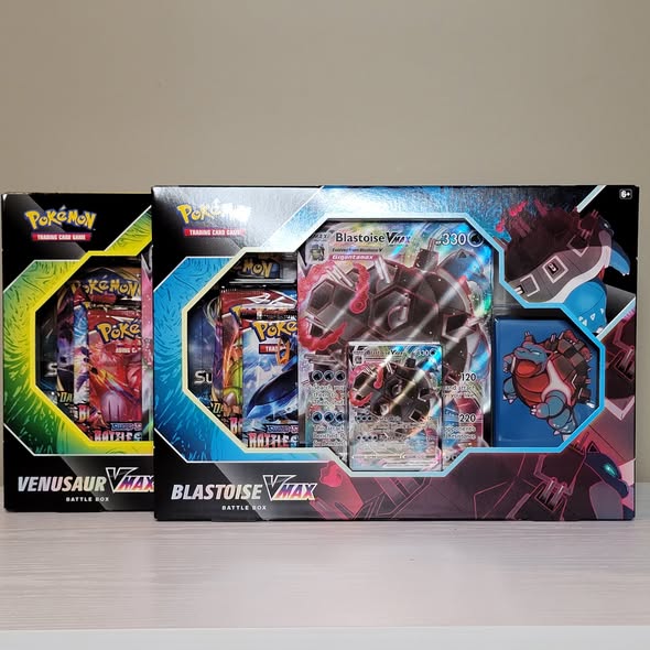 Blastoise VMAX Premium Collection Set